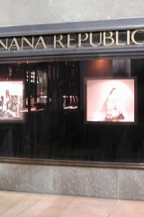 Banana Republic Rockefeller Center window display